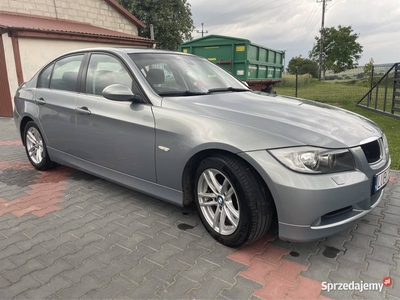 BMW E90 320i 150KM