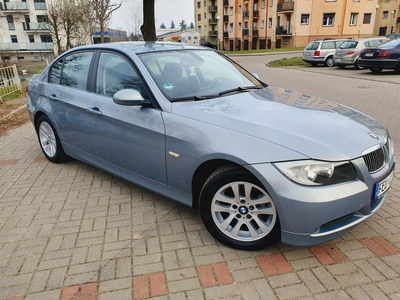 BMW Seria 3 E90-91-92-93 Limuzyna E90 318i 129KM 2005