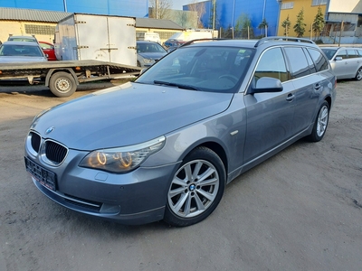 BMW Seria 5 E60 Touring 530xd 235KM 2010