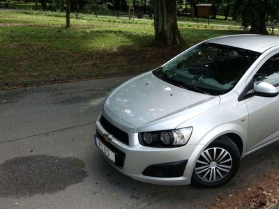 Chevrolet Aveo T250 Sedan 1.4 DOHC 101KM 2011