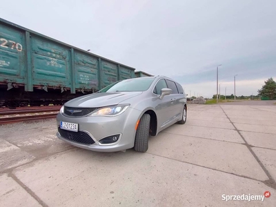 Chrysler Pacifica 2019 8 miejsc Kamery 360 Aktywny Tempomat