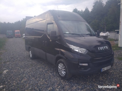 Iveco Daily 2.3 35S14 2017rok. Mały przebieg