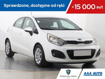 Kia Rio III Hatchback 3d 1.4 DOHC CVVT 109KM 2012