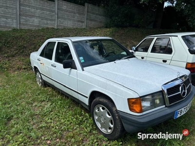 Mercedes W201 -2.0 benzyna