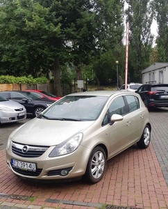 Opel Corsa D Hatchback 1.0 Twinport ecoFLEX 60KM 2009