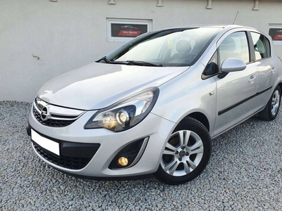 Opel Corsa D Hatchback 1.2 Twinport ECOTEC 85KM 2011