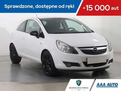 Opel Corsa D Hatchback 1.4 87KM 2010