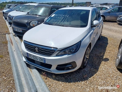 PEUGEOT 308 2 1.5 BlueHDi 130 Allure FC024