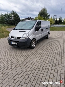 Renault Trafic 2003 r blaszak 3 osobowy alufelgi możliwa zamiana na motocyk