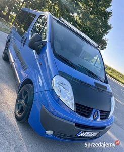 Renault Trafic 9 osobowy doinwestowany sprawny 100%