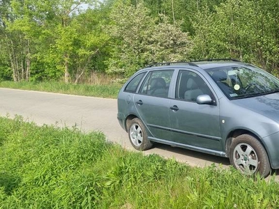 Skoda Fabia 1.4 16v bogate wyposarzenie