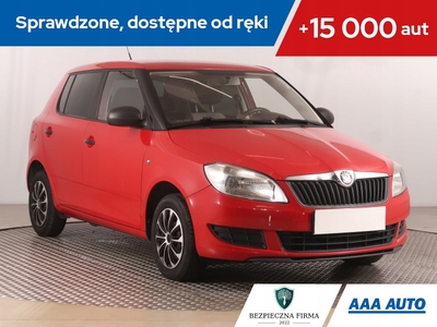 Skoda Fabia II Hatchback 1.2 i HTP 60KM 2010