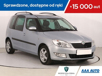 Skoda Roomster Mikrovan Facelifting 1.2 TSI 105KM 2011