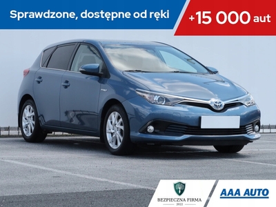 Toyota Auris II Hatchback 5d Facelifting 1.8 Hybrid 136KM 2017