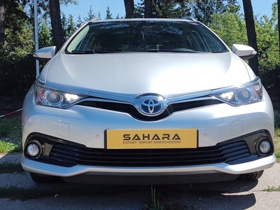 Toyota Auris II Touring Sports Facelifting 1.8 Hybrid 136KM 2016