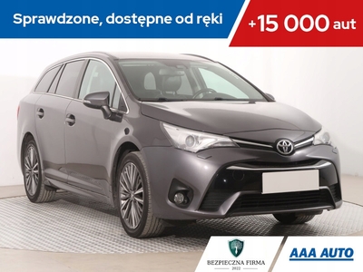 Toyota Avensis III Wagon Facelifting 2015 1.8 Valvematic 147KM 2018