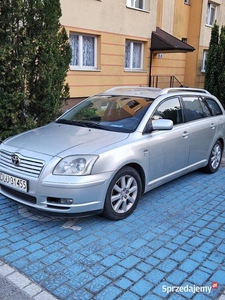 Toyota Avensis kombi 2003r 2.0 diesel d4d 116km