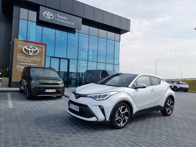 Toyota C-HR I Crossover Facelifting 2.0 Hybrid Dynamic Force 184KM 2023