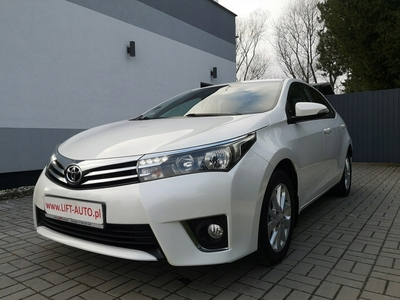 Toyota Corolla XI Sedan 1.6 Valvematic 132KM 2015