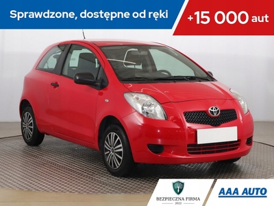 Toyota Yaris II Hatchback 5d 1.0 VVT-i 69KM 2007