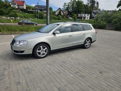 Volkswagen Passat TDI 2010r Highline