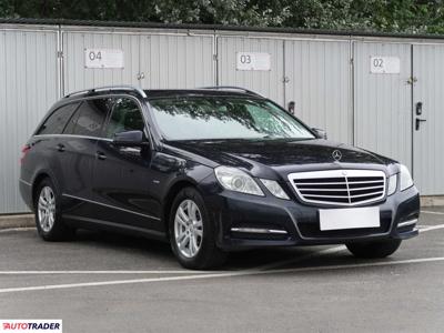 Mercedes E-klasa 3.0 227 KM 2011r. (Piaseczno)