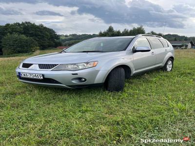 Mitsubishi Outlander 7 osobowy 4x4