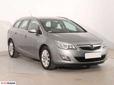 Opel Astra 1.4 138 KM 2011r. (Piaseczno)