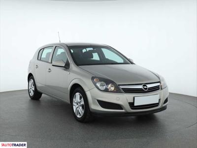 Opel Astra 1.4 88 KM 2010r. (Piaseczno)