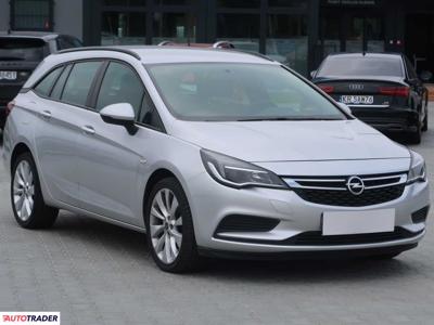 Opel Astra 1.6 108 KM 2016r. (Piaseczno)