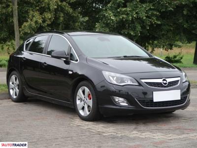 Opel Astra 1.6 177 KM 2010r. (Piaseczno)