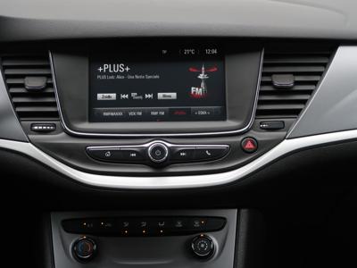 Opel Astra 2017 1.4 T 133828km ABS klimatyzacja manualna