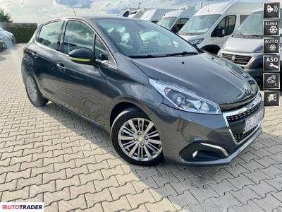 Peugeot 208 1.2 benzyna 110 KM 2015r. (Leszno)