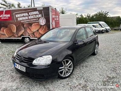 Volkswagen Golf 2003 diesel 1896cm3 105KM manualna skrzynia biegów