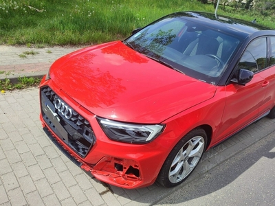 Audi A1 I (8X) Aud a 1 3.0 TFSi S line