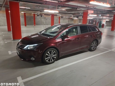 Avensis 2,2 diesel polski salon serwis ASO Toyota