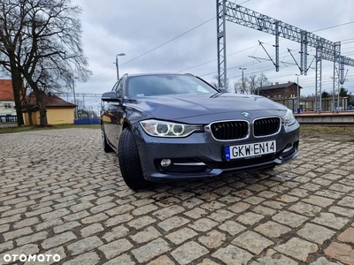 BMW Seria 3 318d Touring Sport Line