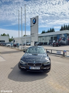 BMW Seria 3 318i GPF Luxury Line