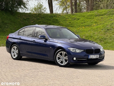 BMW Seria 3 318i Sport Line