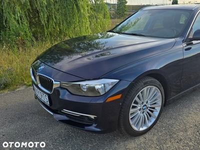 BMW Seria 3 320d Touring xDrive Sport-Aut Luxury Line