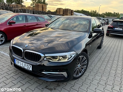 BMW Seria 5 520d xDrive Luxury Line sport