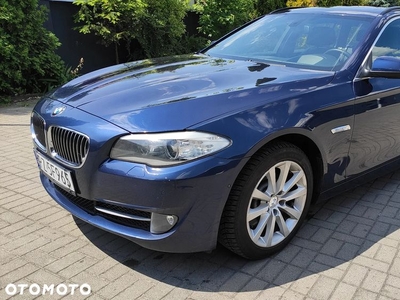 BMW Seria 5 525d xDrive Touring