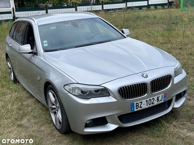 BMW Seria 5 525d xDrive Touring Sport-Aut