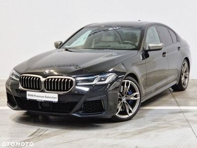 BMW Seria 5 M550i xDrive sport