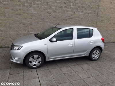 Dacia Sandero 1.2 16V 75 Laureate