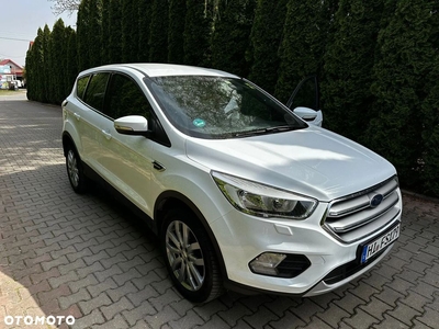 Ford Kuga 1.5 EcoBoost 2x4 Trend