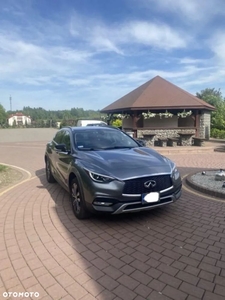 Infiniti QX30 2.0t Premium AWD 7DCT