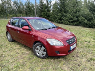 Kia Ceed 1.4l benzyna przebieg 202 tys.