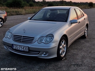 Mercedes-Benz Klasa C 180 Kompressor Classic