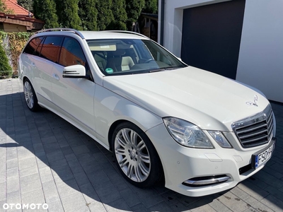 Mercedes-Benz Klasa E 220 T CDI 7G-TRONIC Elegance